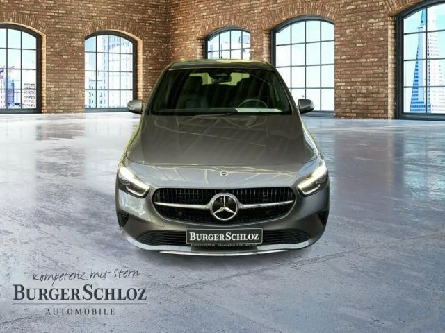 Mercedes-Benz B 180 SpurW W-Paket PDC SHZ SpurH LED el.Heck