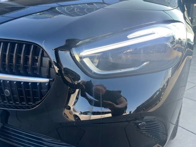 Mercedes-Benz B 200 Progressive Sedan