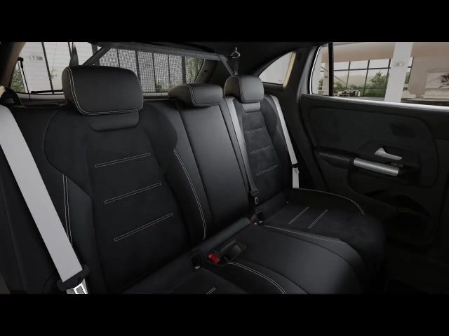 Mercedes-Benz GLA 180 AMG Line