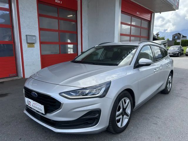 Ford Focus Cool & Connect