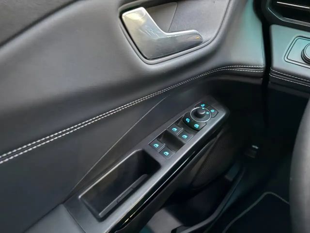 Ford Puma EcoBoost Titanium