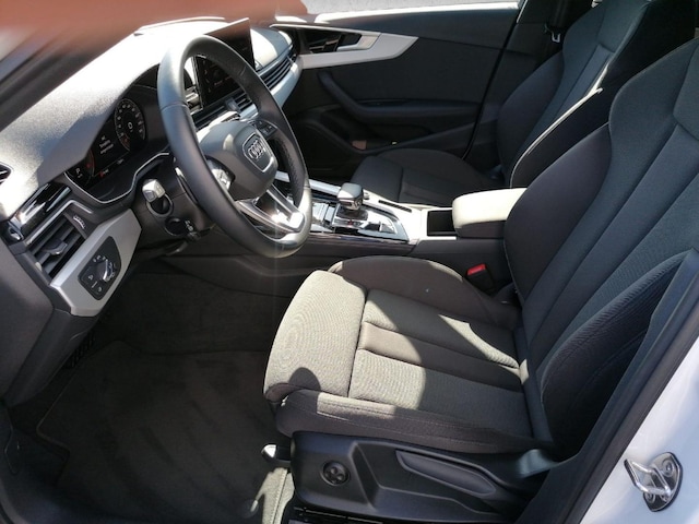 Audi A4 35 TFSI Avant S-Tronic