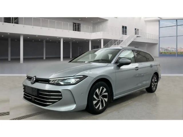 Volkswagen Passat 1.5 eTSI Business Variant
