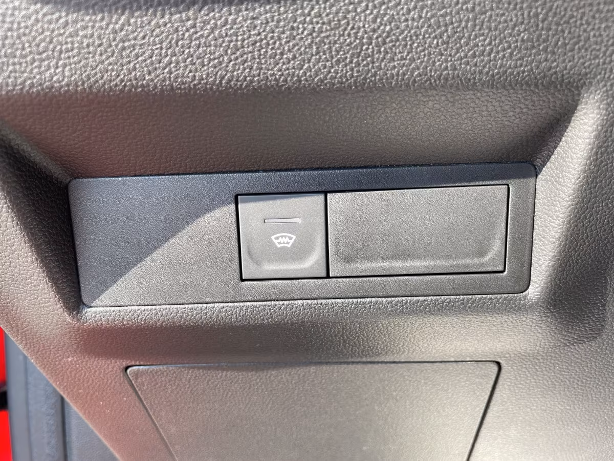 Renault Captur EDC Hybrid TCe 140 Techno