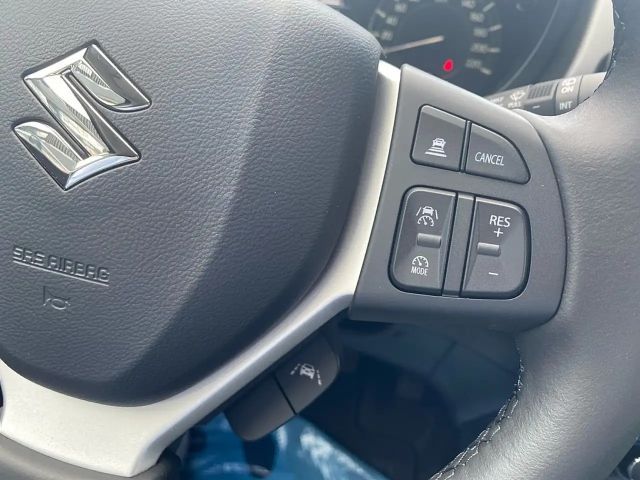 Suzuki S-Cross Hybrid