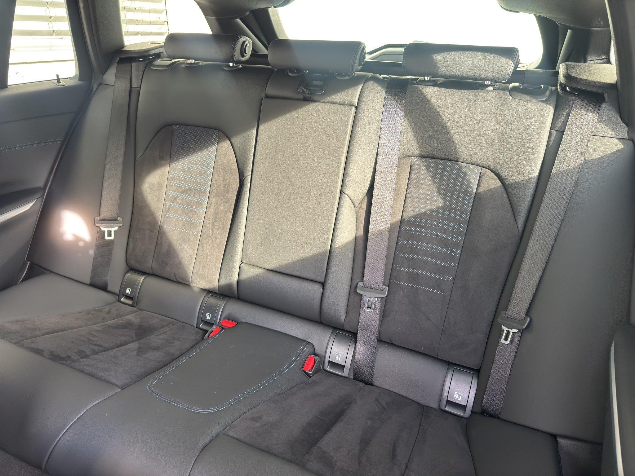 BMW 330 330e Touring