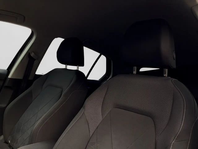 Volkswagen Golf 2.0 TSI DSG Style