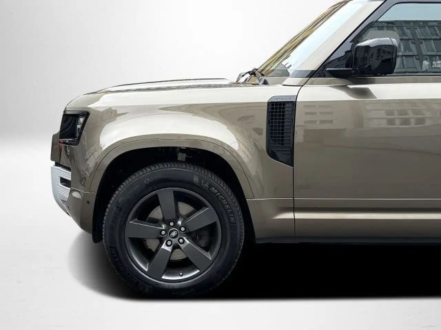 Land Rover Defender 2.0 110 D240 SE