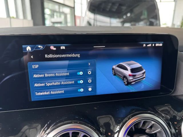 Mercedes-Benz GLA 200 AMG Line