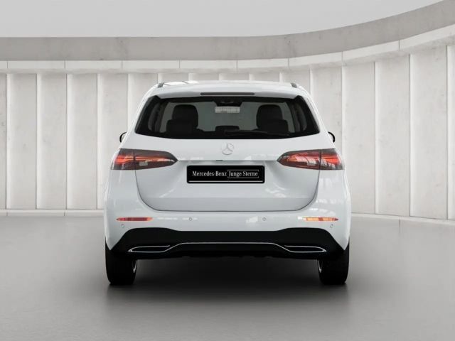 Mercedes-Benz B 180 Progressive Sedan