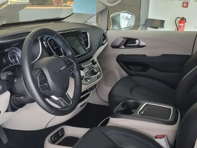 Chrysler Pacifica Touring