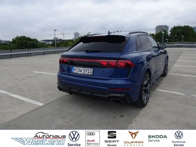 Audi RS Q8 Performance Quattro
