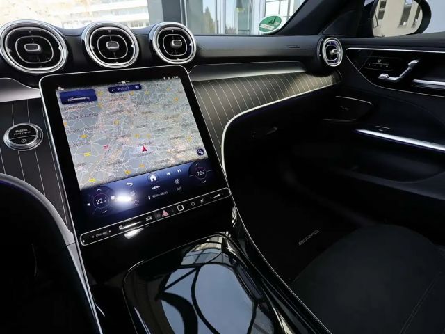 Mercedes-Benz C 200 AMG Line Sedan