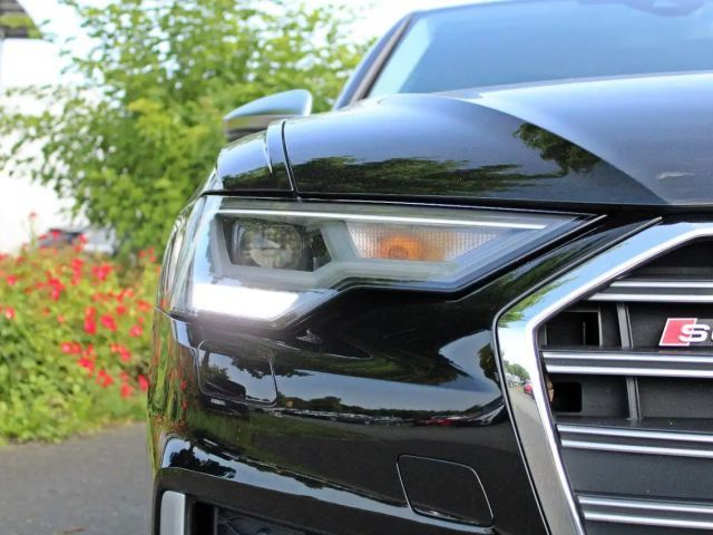 Audi S6 Quattro Sedan