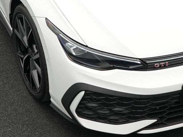 Volkswagen Golf 2.0 TSI GTI IQ.Drive