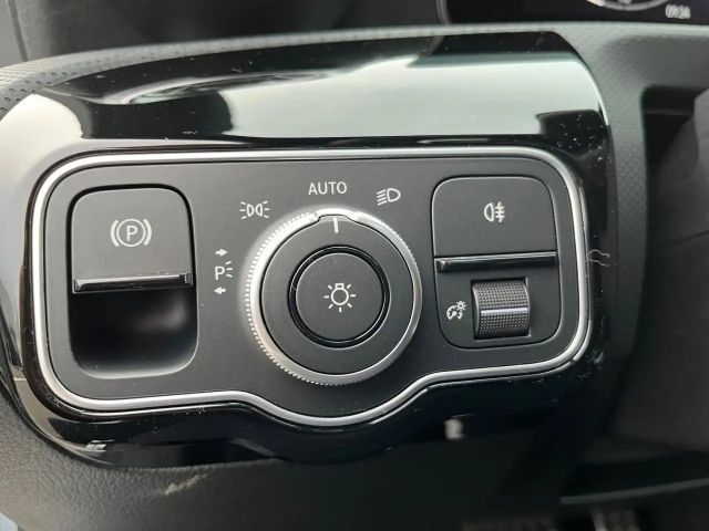 Mercedes-Benz A 200 AMG Line Guard