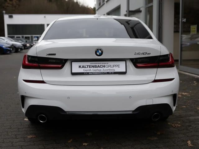 BMW 330 330e M-Sport Sedan xDrive
