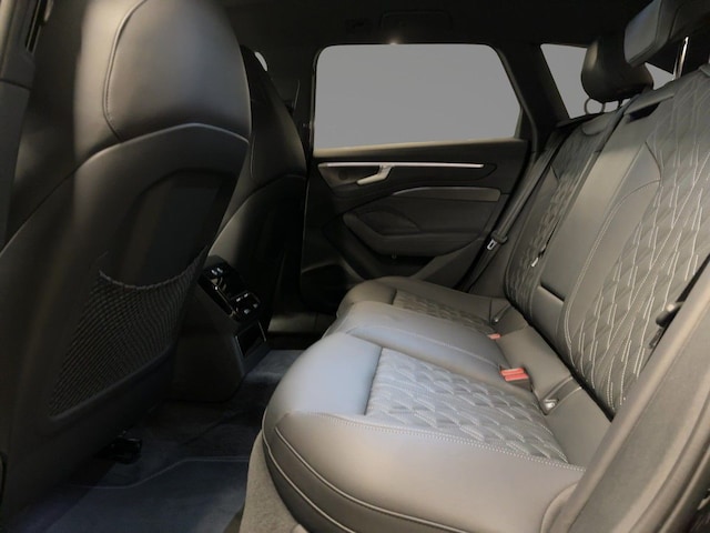 Audi A6 Avant Quattro S-Tronic