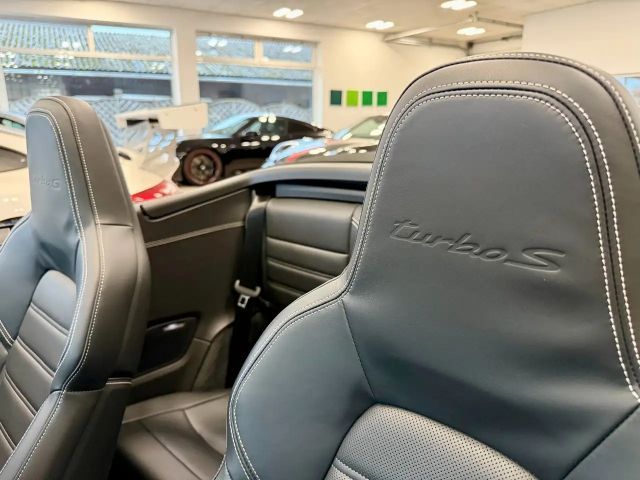 Porsche 992 Cabrio S Turbo