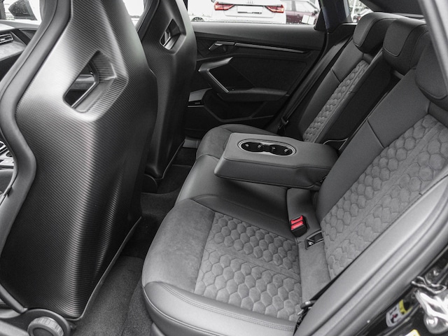 Audi RS3 Quattro S-Tronic Sedan