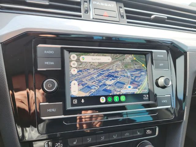 Volkswagen Passat 1.5 TSI BMT Business