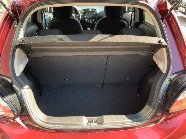 Mitsubishi Space Star Star