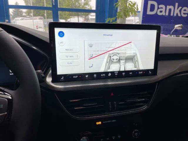 Ford Kuga Hybrid Titanium