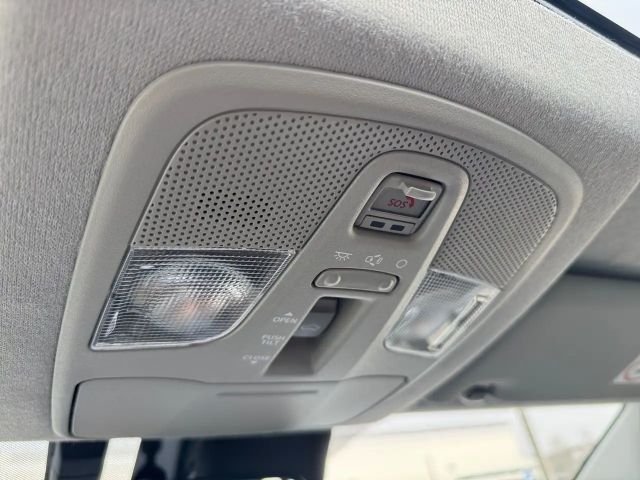 Suzuki S-Cross Flash Hybrid