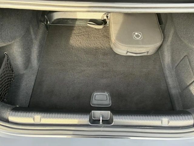 Mercedes-Benz EQE 350 AMG Line Sedan