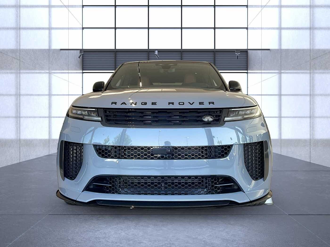 Land Rover Range Rover Sport P635 SV