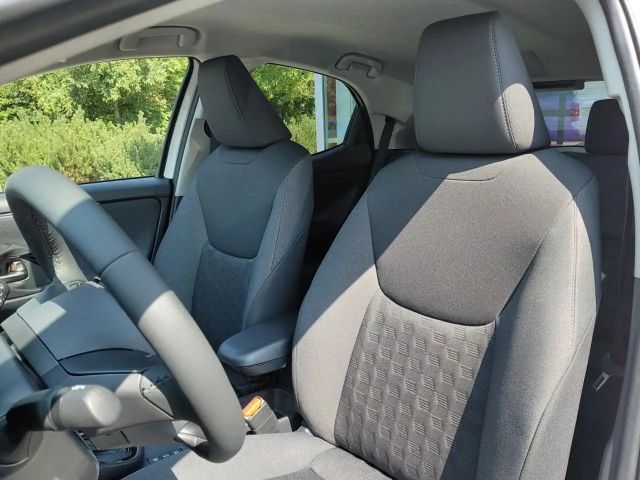 Toyota Yaris Hatchback Hybride VVT-i