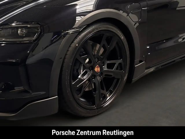 Porsche Taycan 4 Cross Turismo