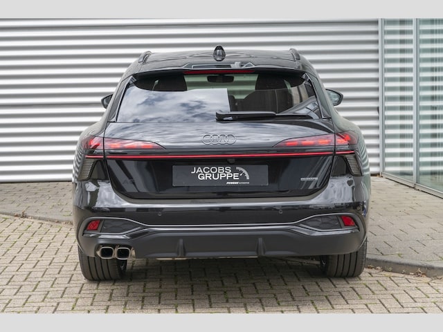 Audi A6 Avant Quattro S-Tronic