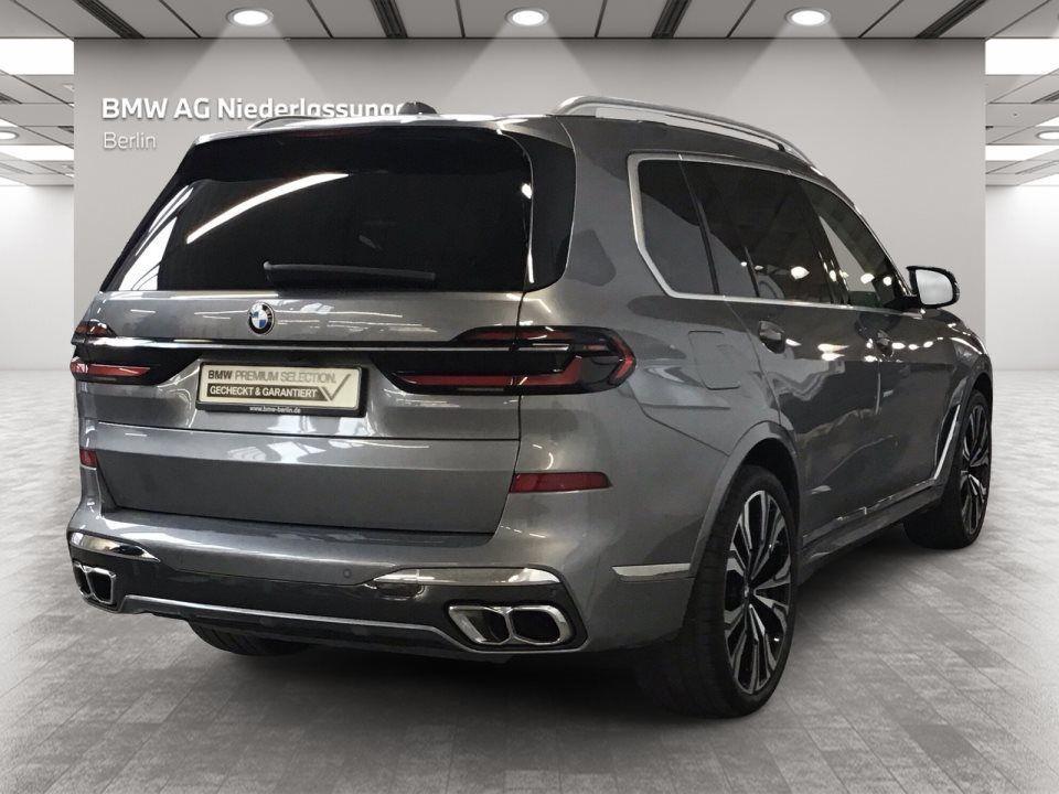 BMW X7 M60i xDrive