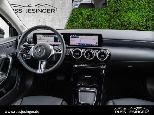 Mercedes-Benz A 180 Progressive