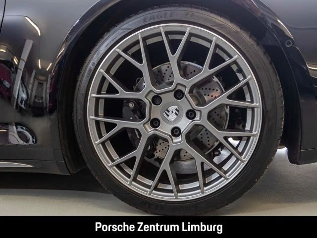 Porsche 992 Cabrio Carrera