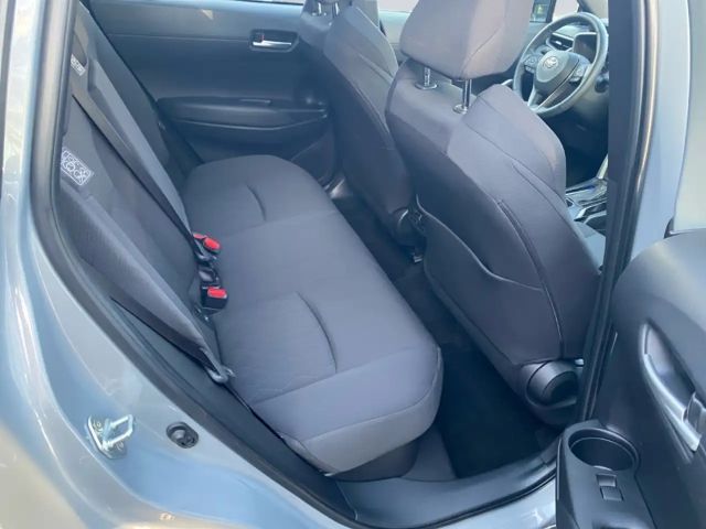 Toyota Corolla Cross Hybride Team D