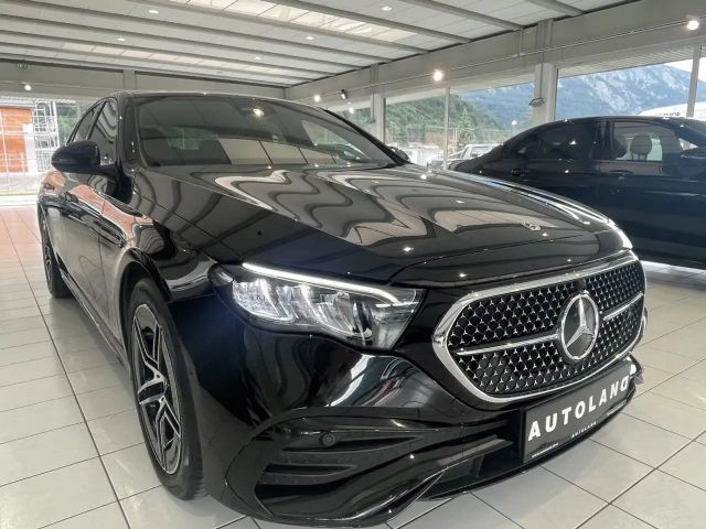 Mercedes-Benz E 220 AMG Line E 220 d Sedan