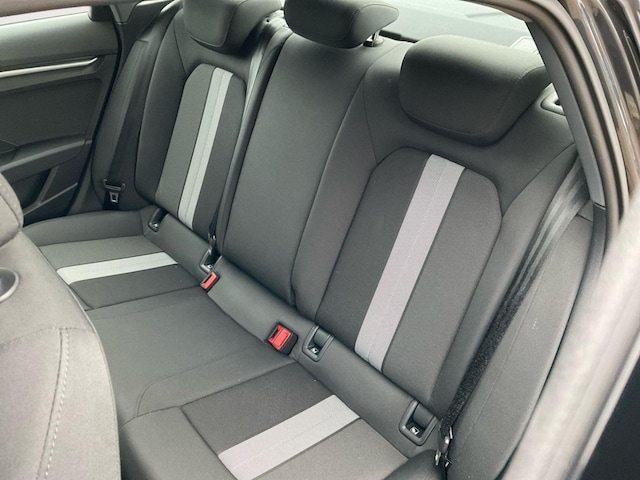 Audi A3 35 TFSI S-Tronic Sedan