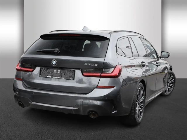 BMW 330 330e M-Sport Touring