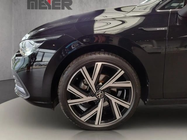 Volkswagen Golf 1.5 TSI Style Variant