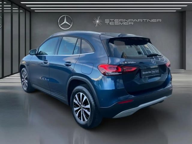 Mercedes-Benz GLA 250 GLA 250 e Style