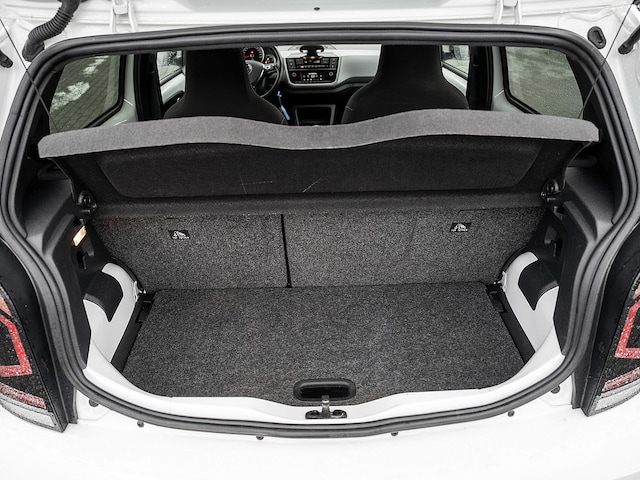 Volkswagen up! Active