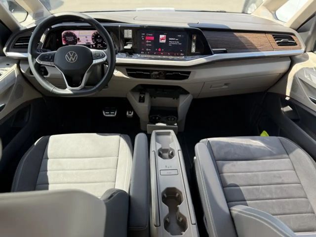 Volkswagen Multivan 2.0 TDI DSG Style T7