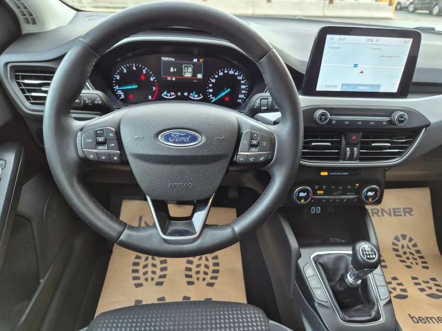 Ford Focus Cool & Connect