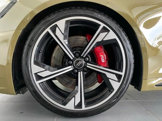 Audi RS4 Avant Quattro