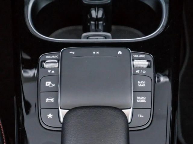 Mercedes-Benz A 250 A 250 e AMG Line