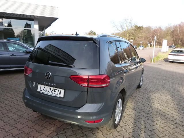 Volkswagen Touran 1.5 TSI DSG