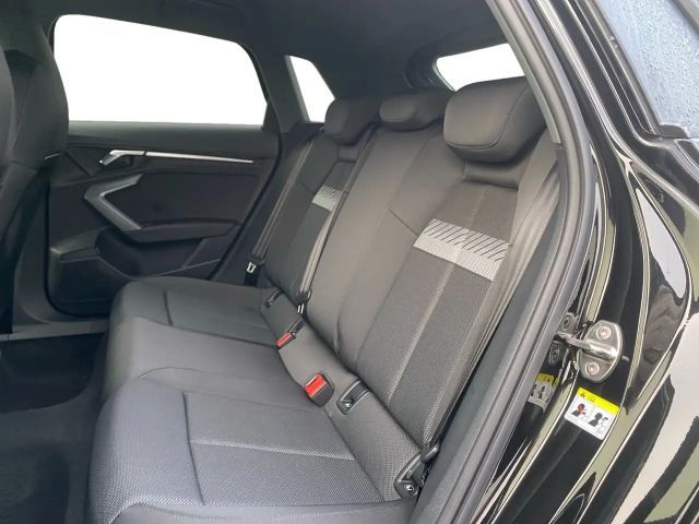 Audi A3 35 TFSI S-Line Sedan Sportback