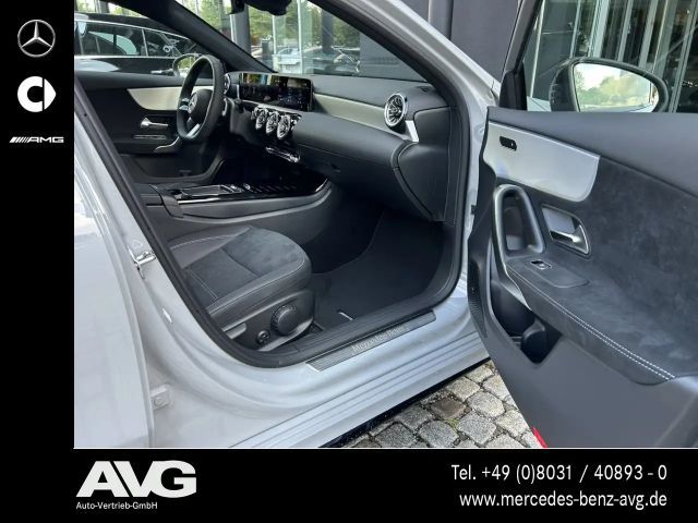 Mercedes-Benz A 200 AMG Line